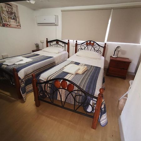 Strovolos Rooms Studios Nicosia Phòng bức ảnh