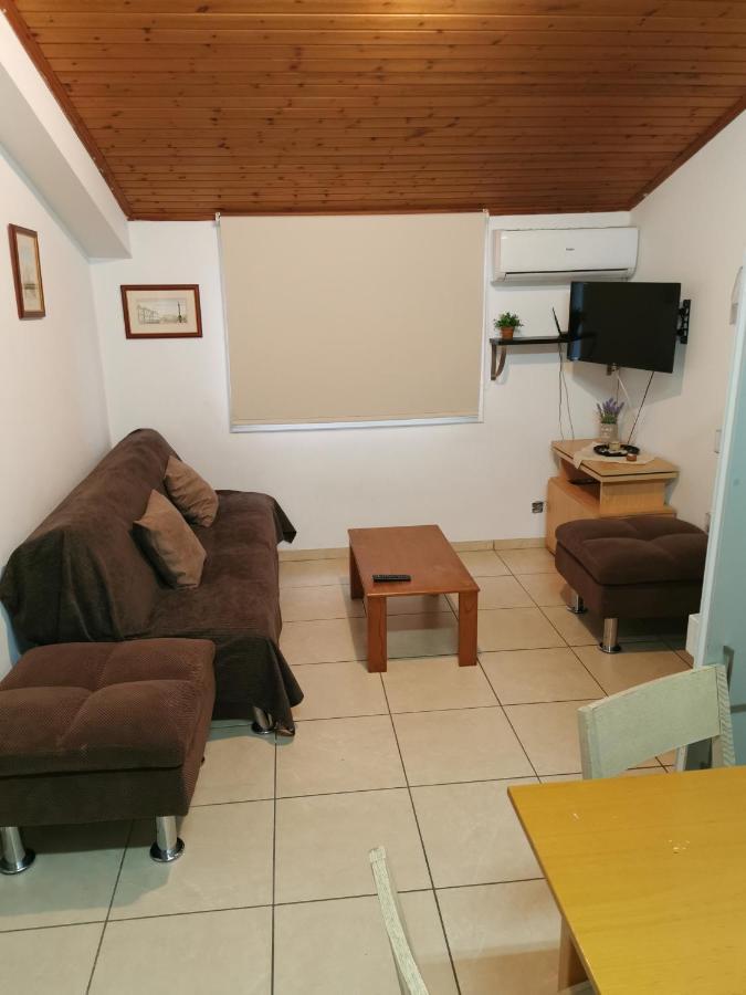 Strovolos Rooms Studios Nicosia Ngoại thất bức ảnh