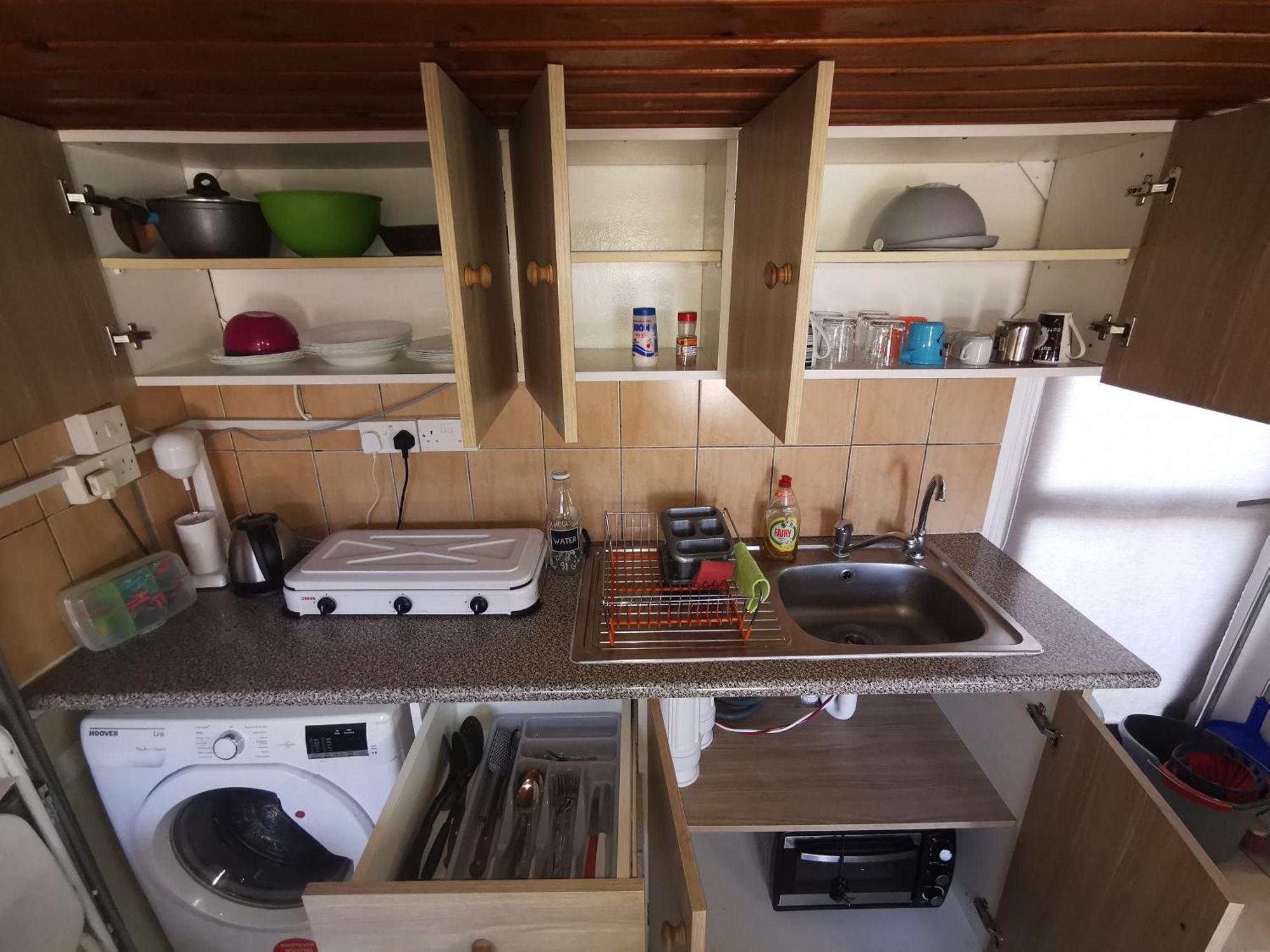 Strovolos Rooms Studios Nicosia Phòng bức ảnh