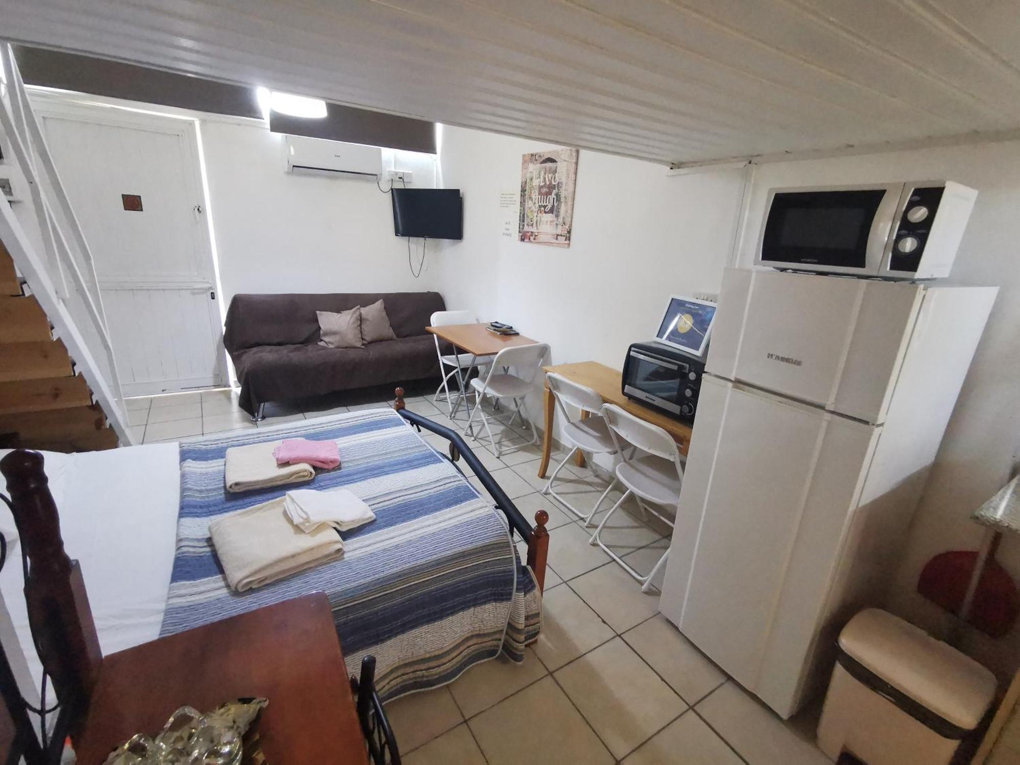 Strovolos Rooms Studios Nicosia Phòng bức ảnh